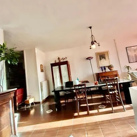 Apartment Napolisweetnapoli Panoramico In Centro Storico Naples